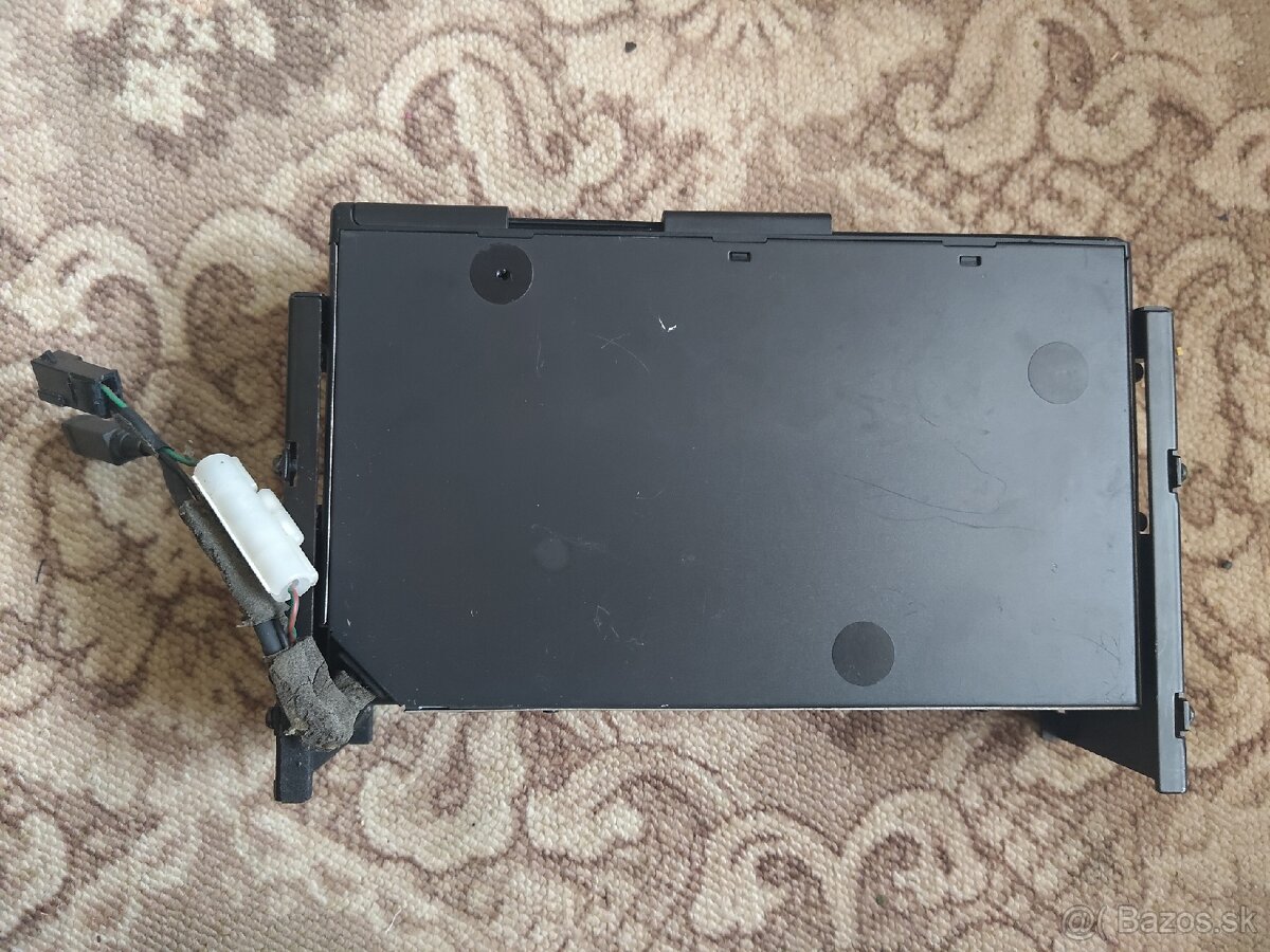 Volvo SC radio type menič 6 CD - 5