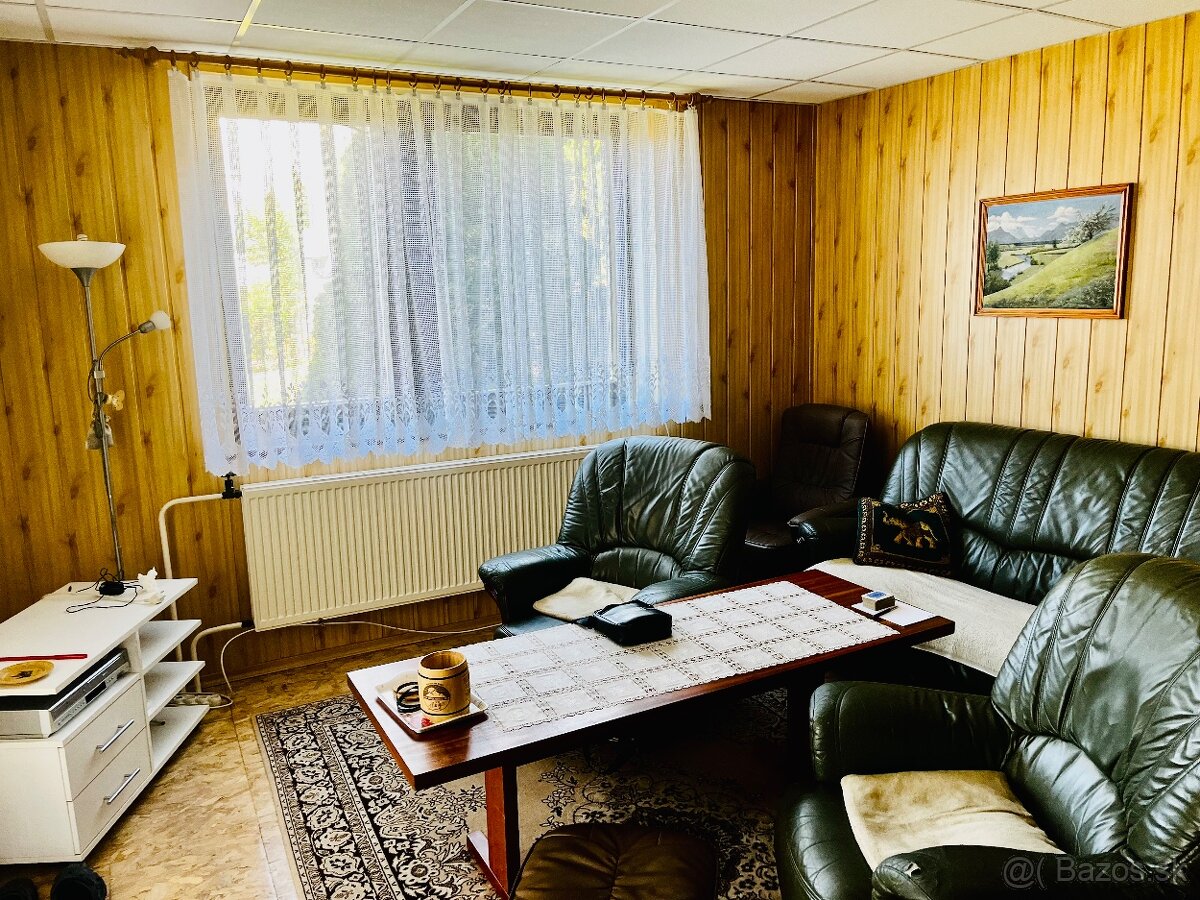 ZNÍŽENÁ CENA zdravý funkčný rodinný dom, 781m2, HE - 5