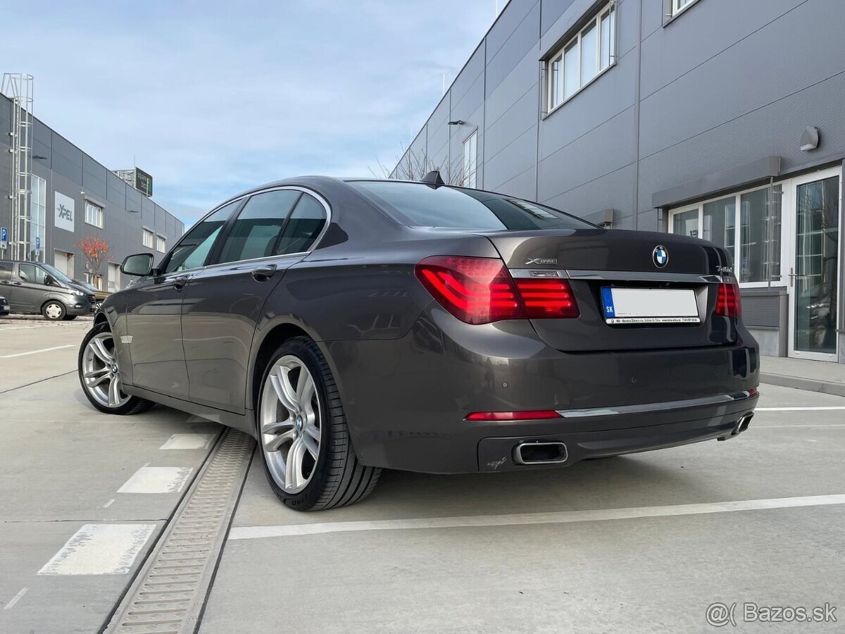 BMW Rad 7 740Xd F01 X-drive Facelift - 5