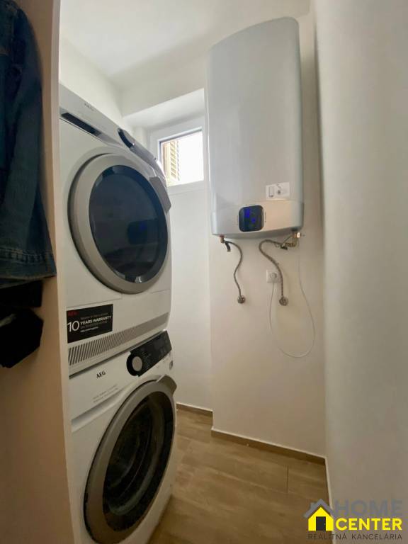 NA PREDAJ zrekonštruovaný, luxusný 2 izbový byt - KOMÁRNO - 5