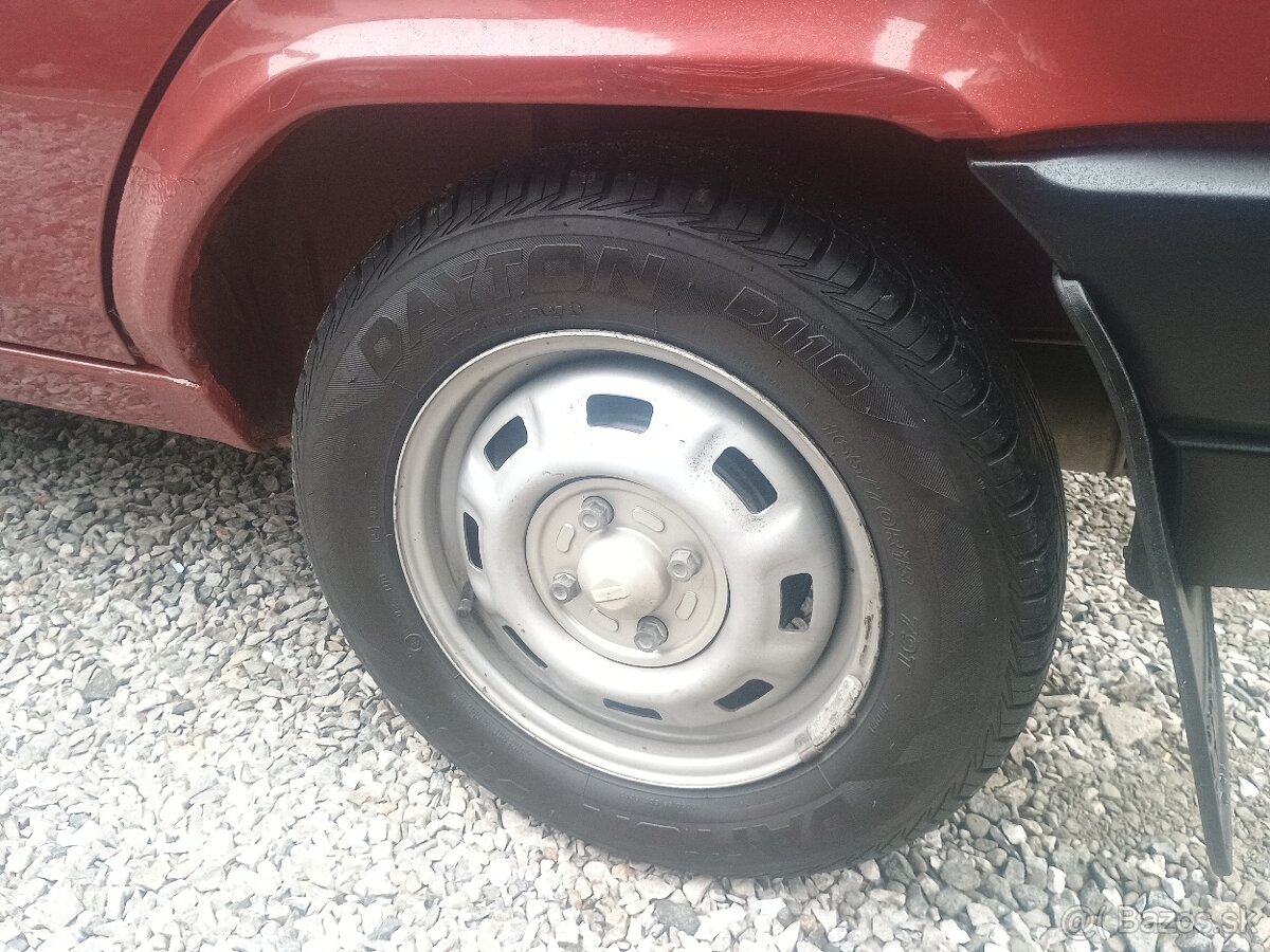 Predám škoda favorit 135l - 5