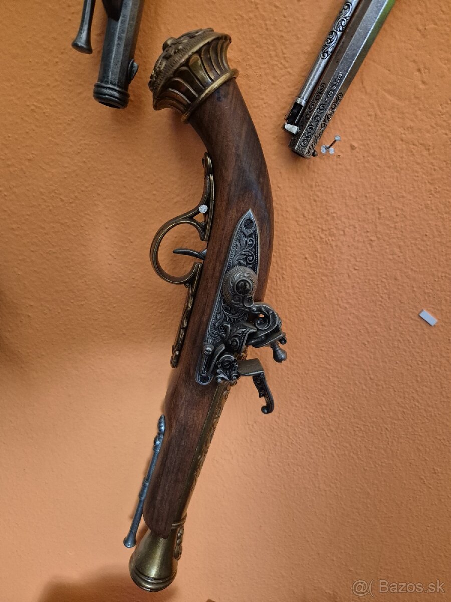 Repliky kresadlovych pištolí - 5