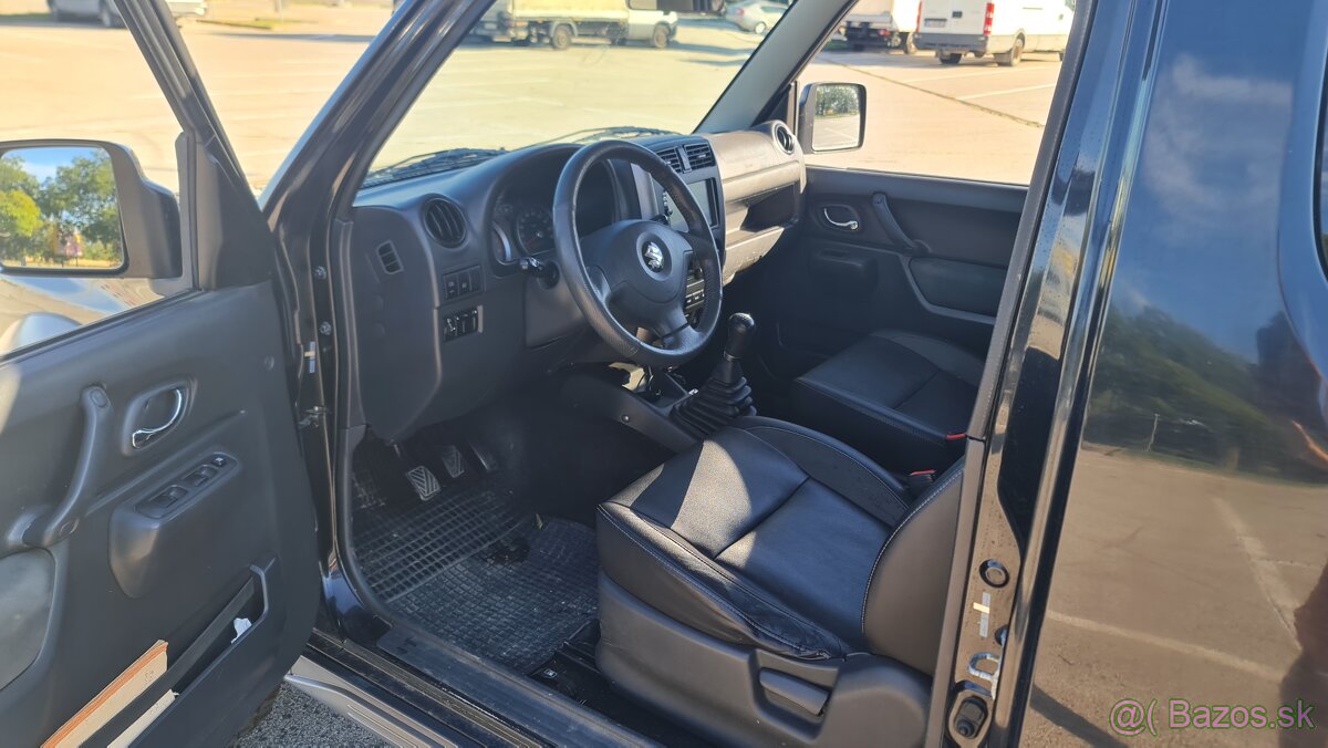 Predám Suzuki Jimny 1.3 - 5