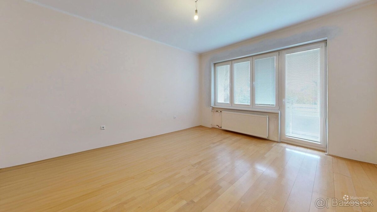 Rodinný dom s dvoma bytovými jednotkami a záhradou v obľúben - 5