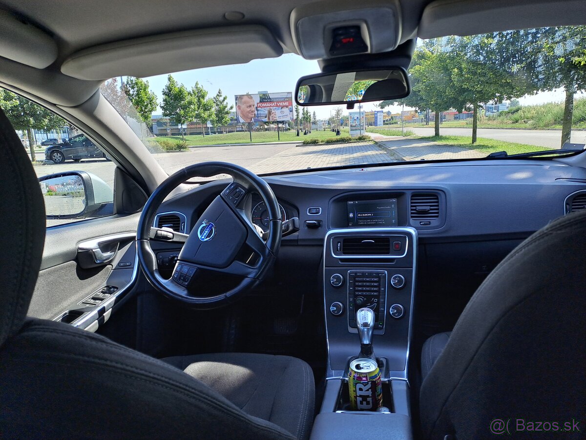 Predám Volvo s60 309000km nova sada zimnych pneu - 5