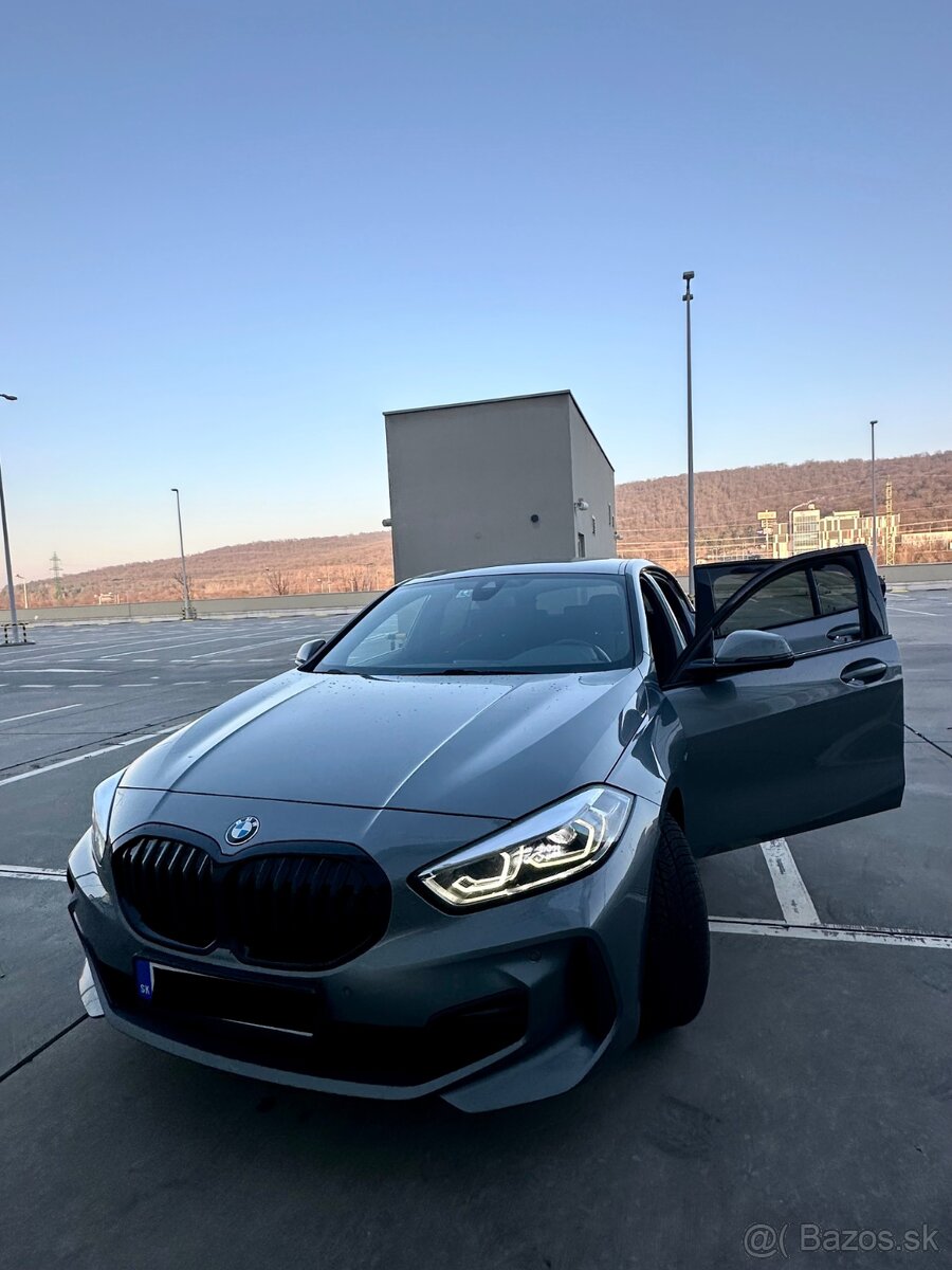 BMW 118i M-sport - 5