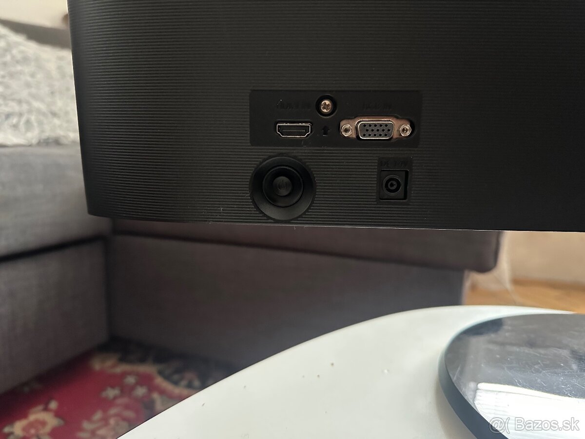 27" Samsung S27F350 - 5