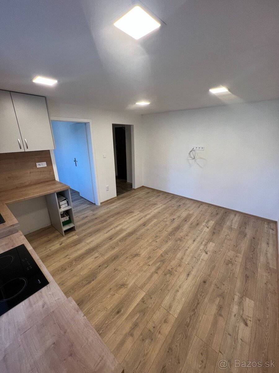 2izbový byt HANDLOVÁ - 5