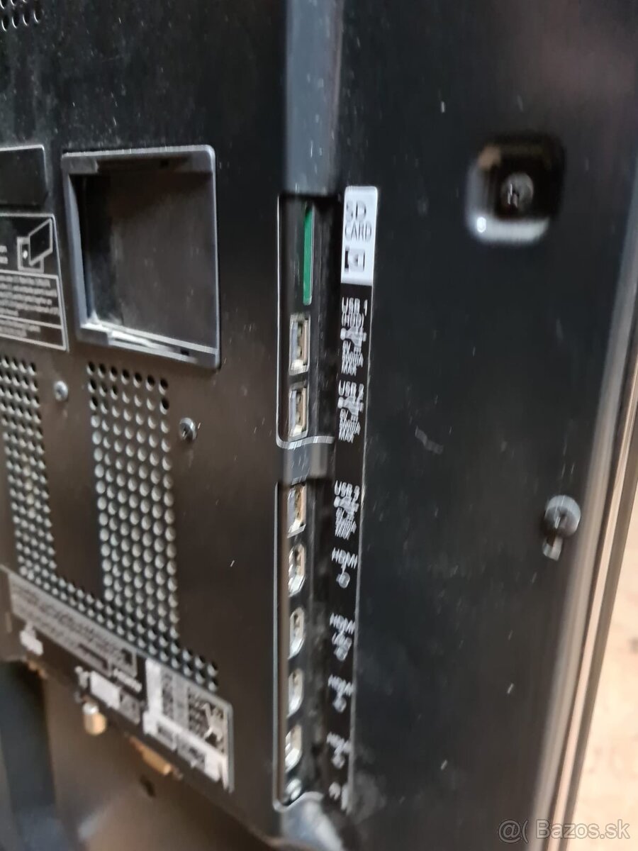 Predám Panasonic TX-L55ET5E, 55" (140 cm) - 5