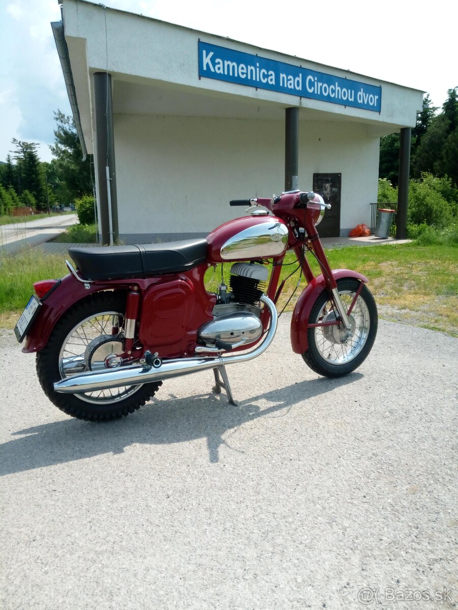 Jawa 250, 559 - 5