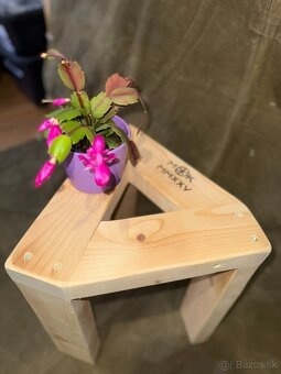 Stolík pod kvety - 5