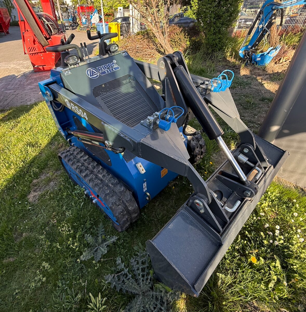 Pasový nakladač RIPPA RS 04 - 5