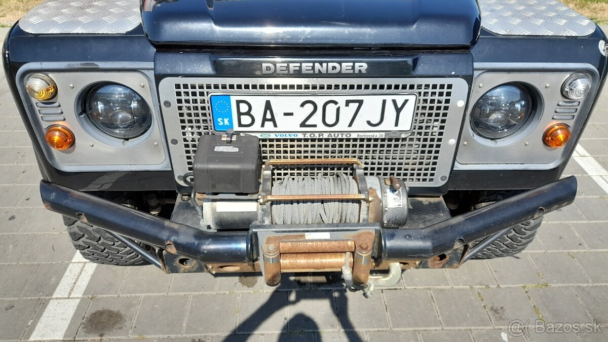 Land Rover Defender 2.5 D 90 kw M5 1.maj 156000km SR