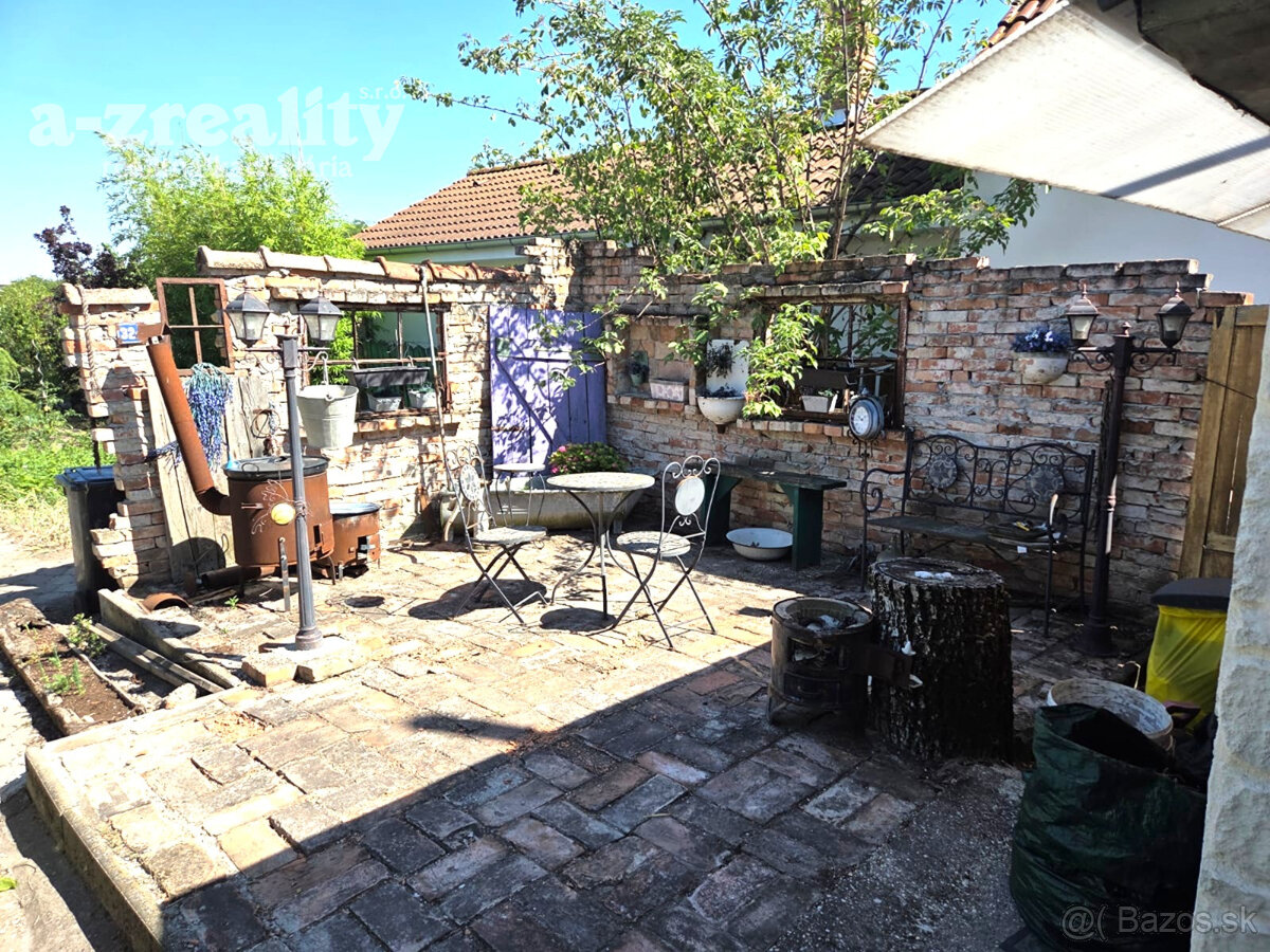 Zrekonštruovaný rodinný dom v tichom raji v Okoličnej na Ost - 5