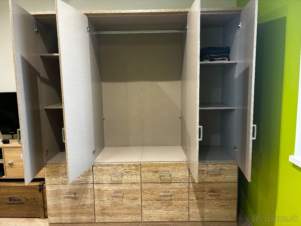 Predám skriňu - 5