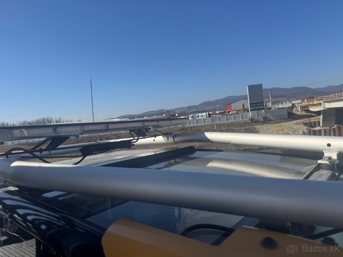 Caterpillar M318F - 5