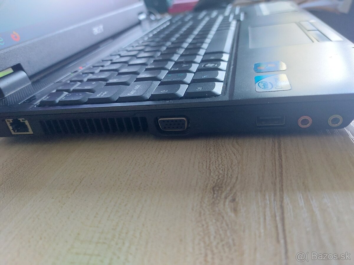 Predám notebook Acer Extensa 5235 - 5