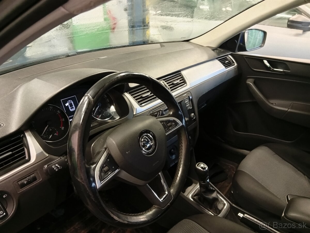 škoda rapid 1,2 TSi,66kw,M-5 - 5