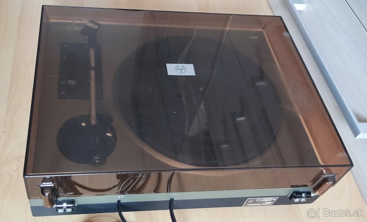 Gramofón Tesla NC300 20,-Eur - 5