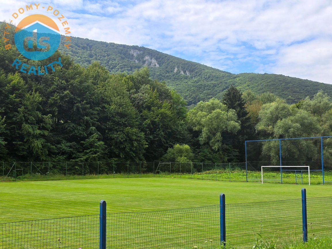 Na predaj stavebný pozemok o celkovej výmere 1.088 m2, Dolná - 5