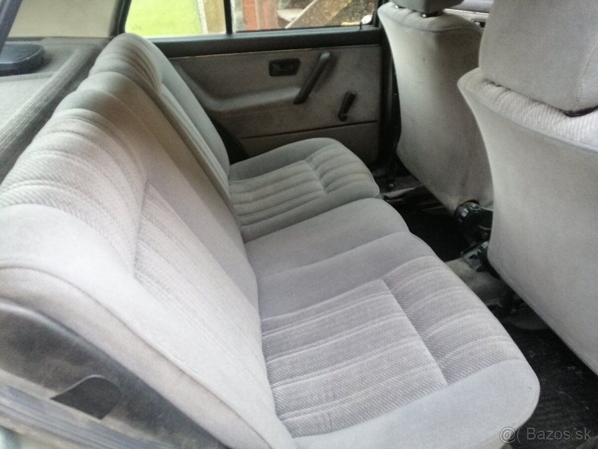 Volkswagen Golf 2 - 5
