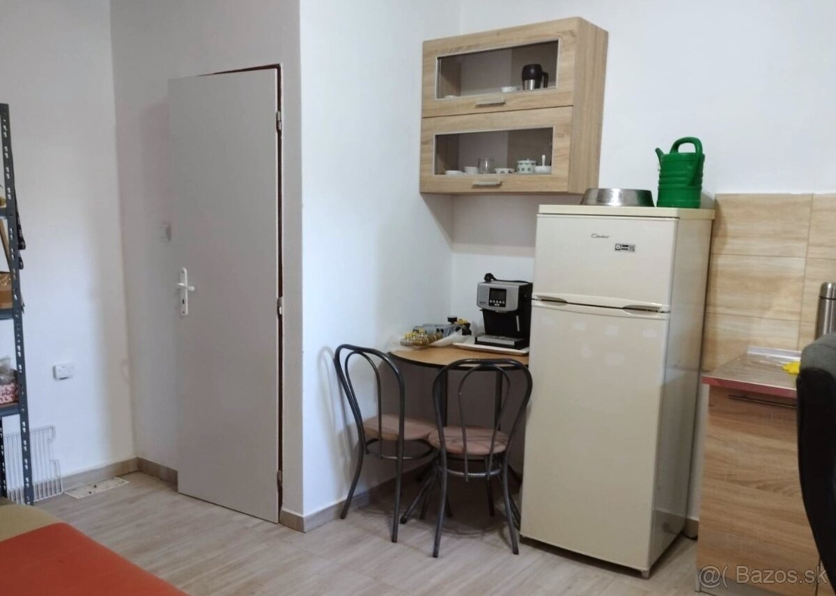 VÝHODNÁ PONUKA dom po rekonštrukcii na obchod/bývanie - 5
