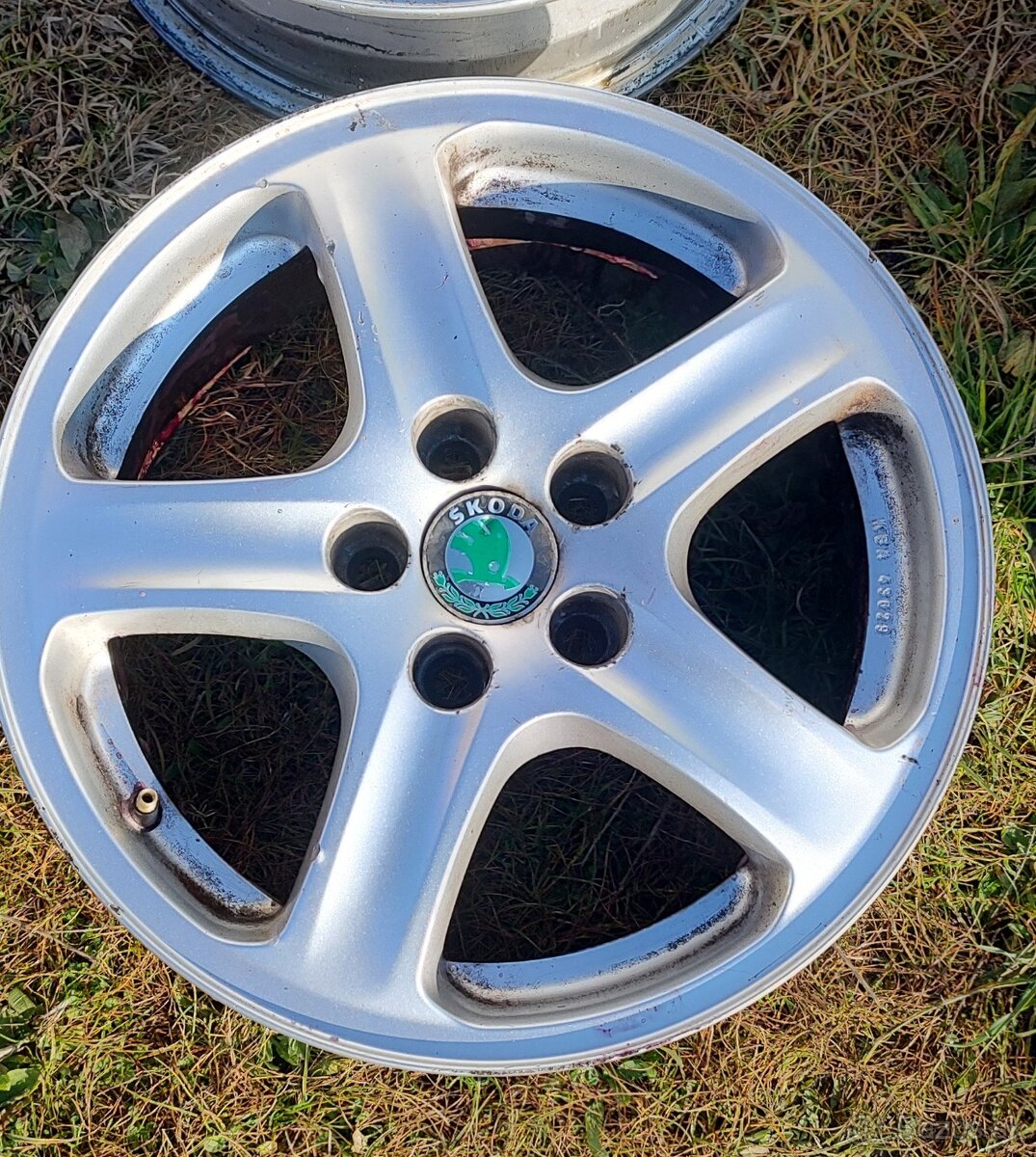Alu kola 5x100 R15 Škoda - 5