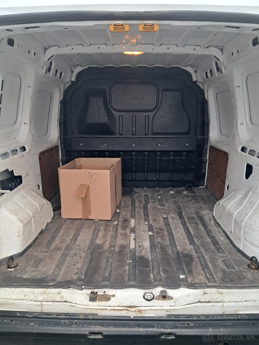 Ford Transit Connect - 5