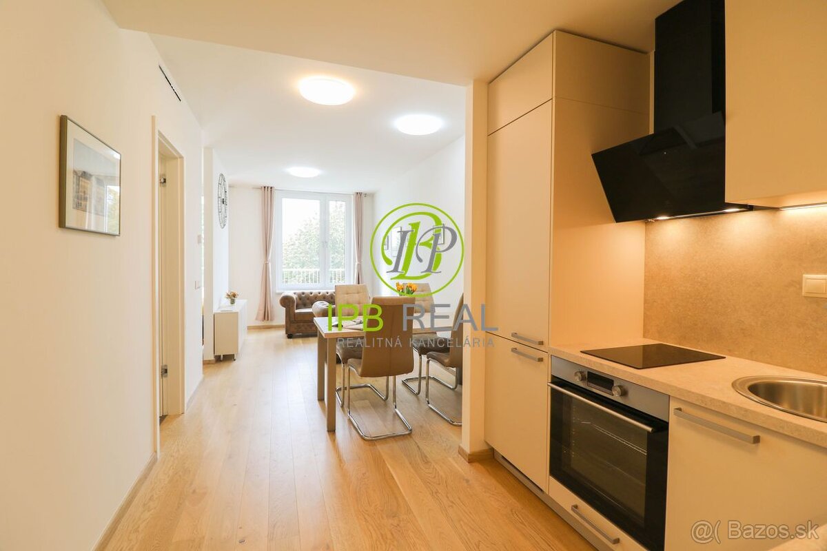 Zariadený 1,5-izb. byt s parkovaním v projekte Vydrica v Sta - 5