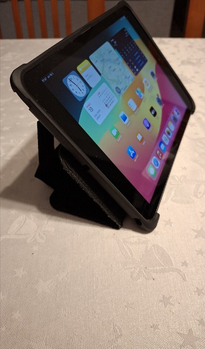 Tablet - iPAD 6. Generácia 32GB + SIM slot - 5