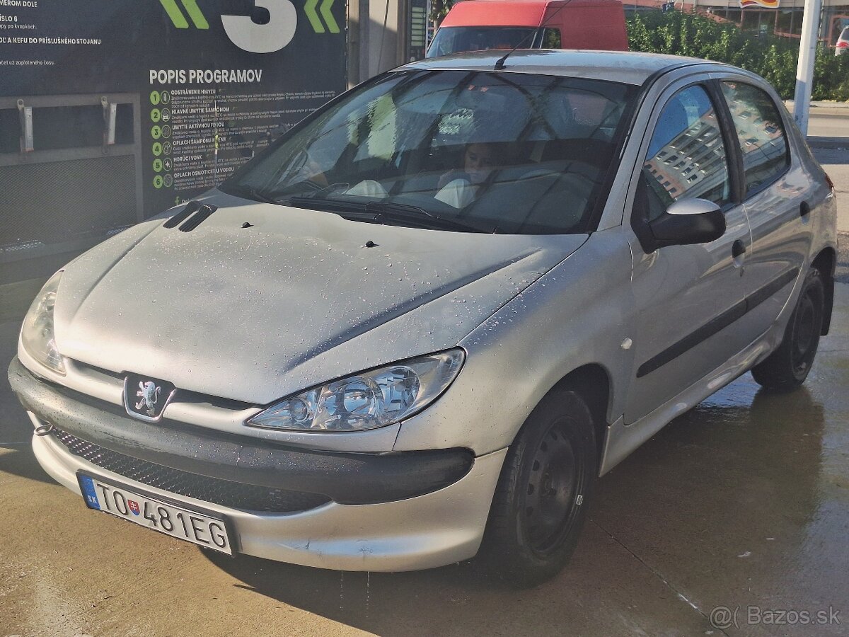 Peugeot 206 1.1 r.2004 - 5