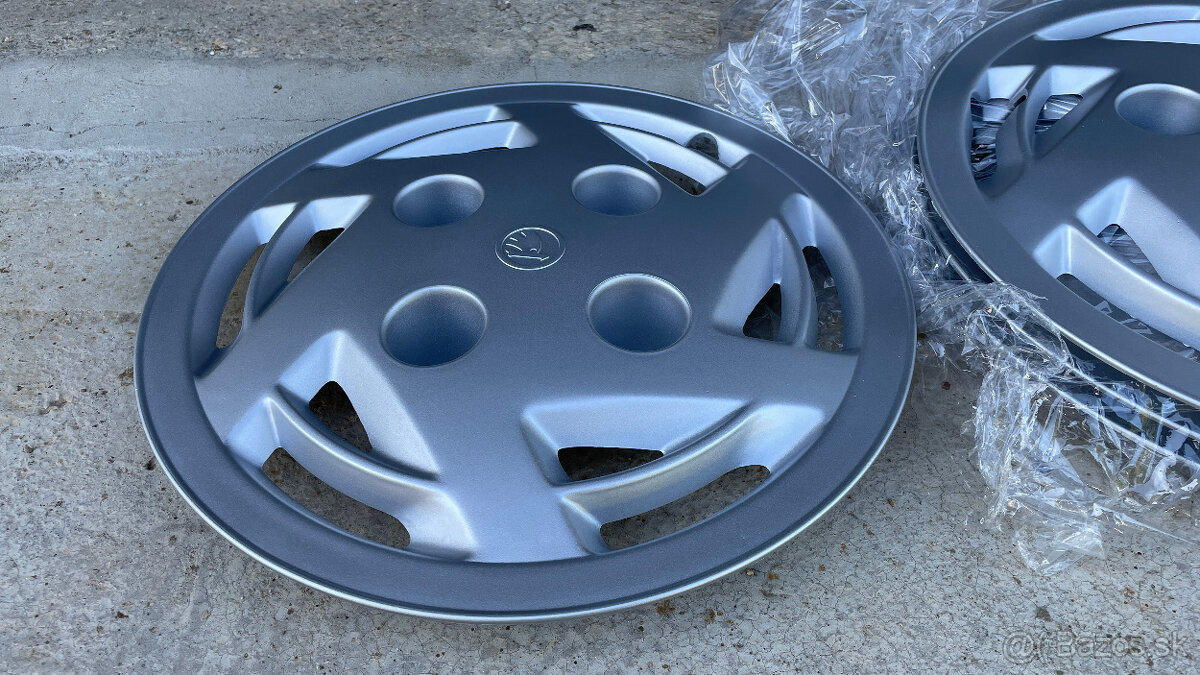 Puklice 4x130 R13 Škoda - 5