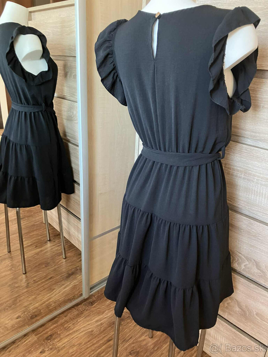 Predám nádherné čierne šaty, S/M - 5