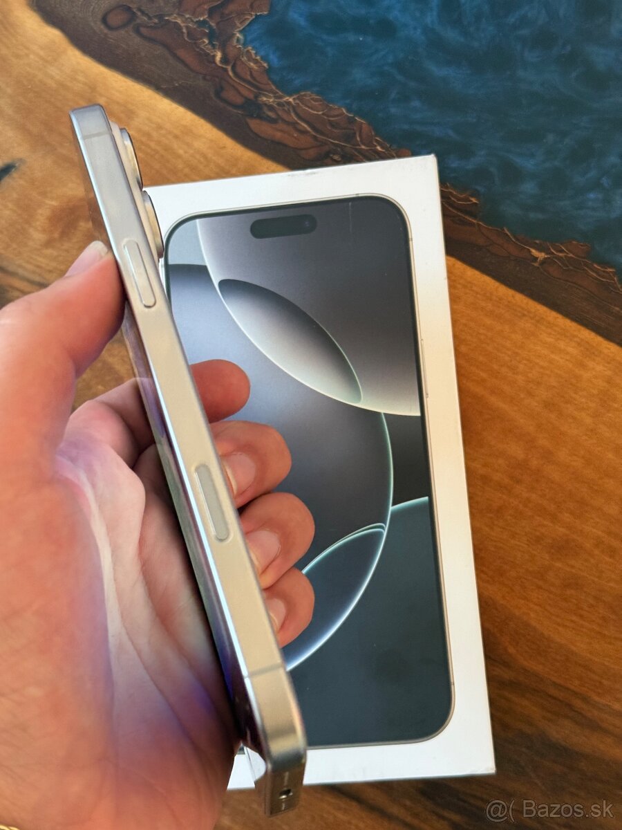 iPhone 16 Pro Max 256gb white top stav - 5