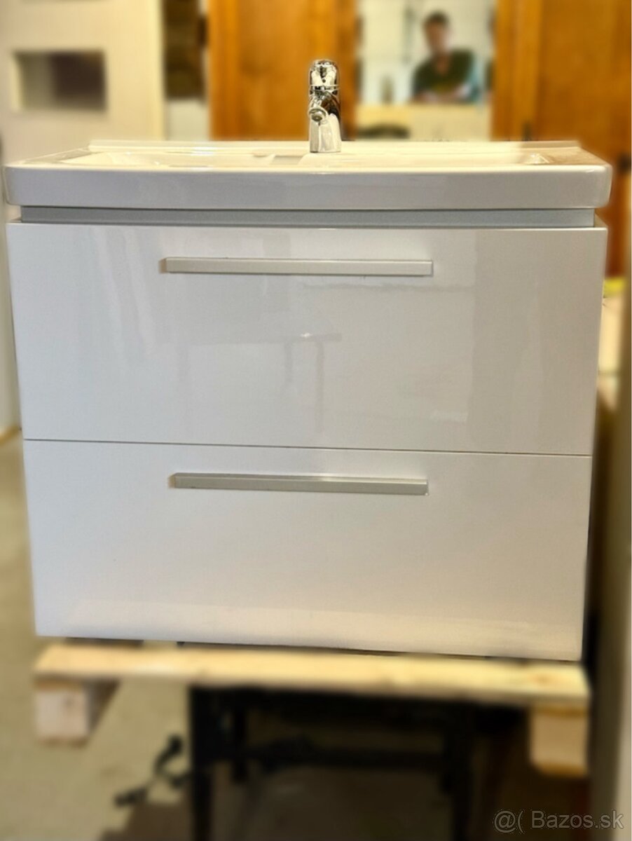 Predám 2 kúpeľňové skrinky s umývadlom JIKA Cubito - 5