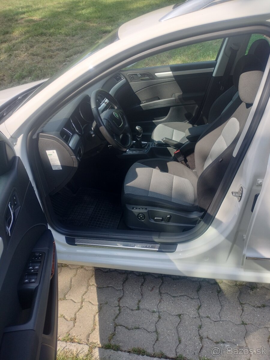 Škoda Superb 2.0 TDI 103kW 140 000 km, rv.2013 TOP STAV ==== - 5