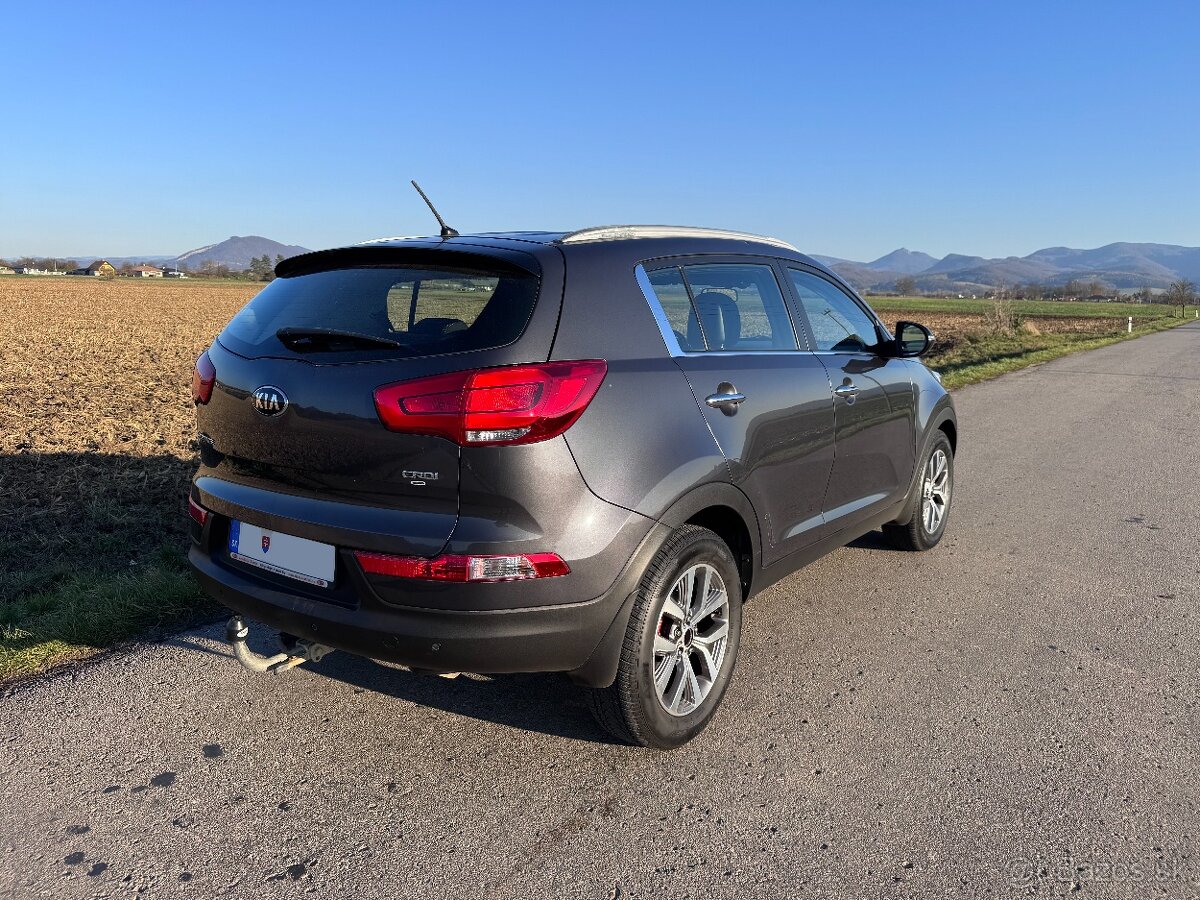 ✅ 2014 KIA Sportage 1,7 CRDi Gold 103tis. km, kúp v SR - 5