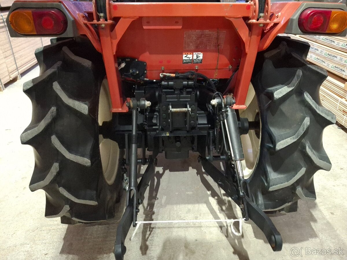 Mitsubishi GO 26 - 5