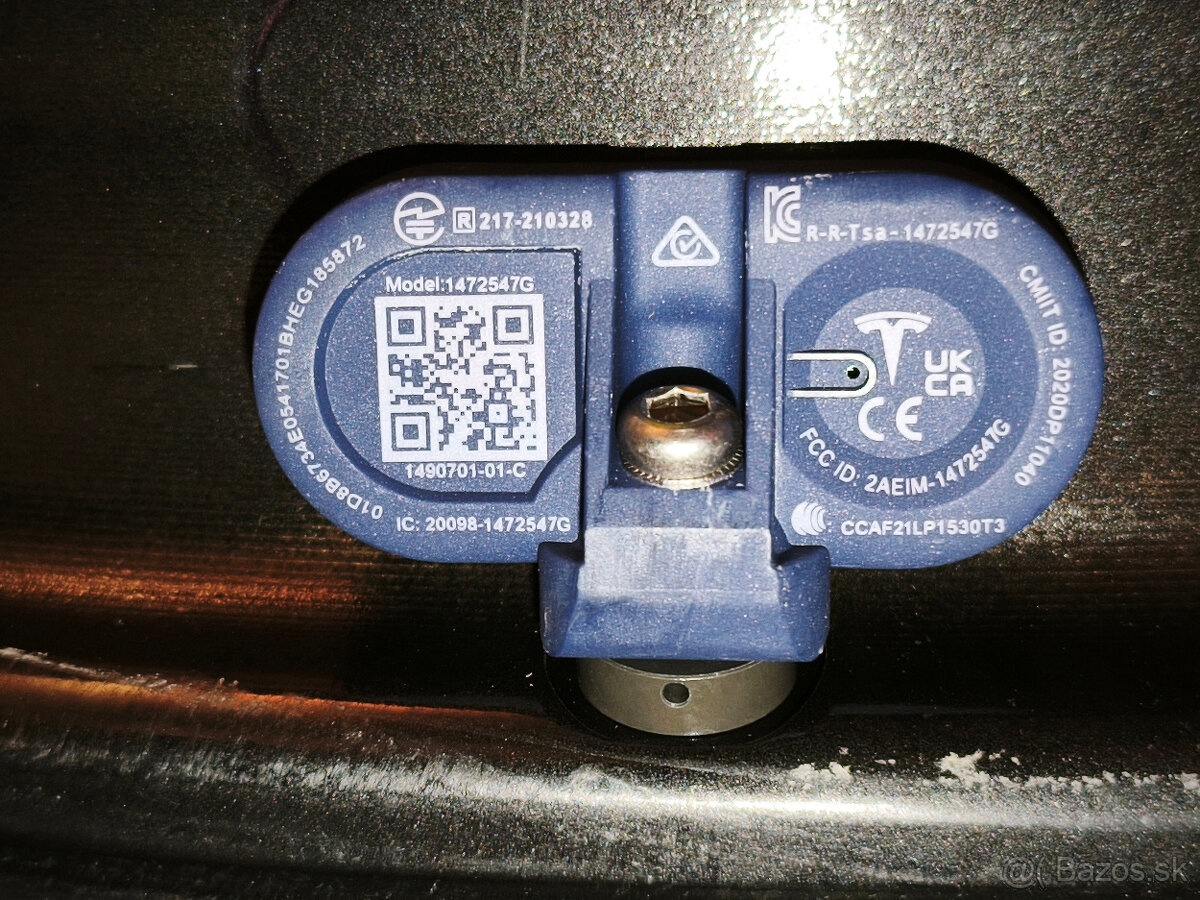 NOVÁ SADA DISKOV - Tesla Model 3 - 20" alu so snímačmi - 5