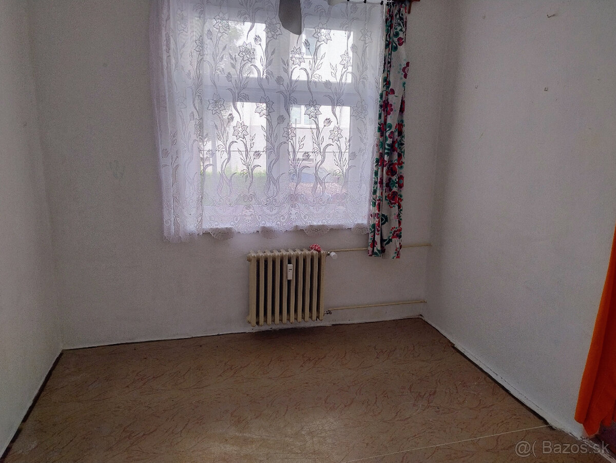 Predám 1 ½ izbový tehlový byt. - 5