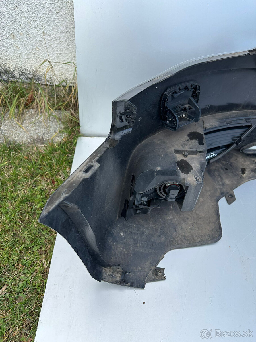 AUDI A4 B8 8K FACELIFT - kompletní přední nárazník - 5