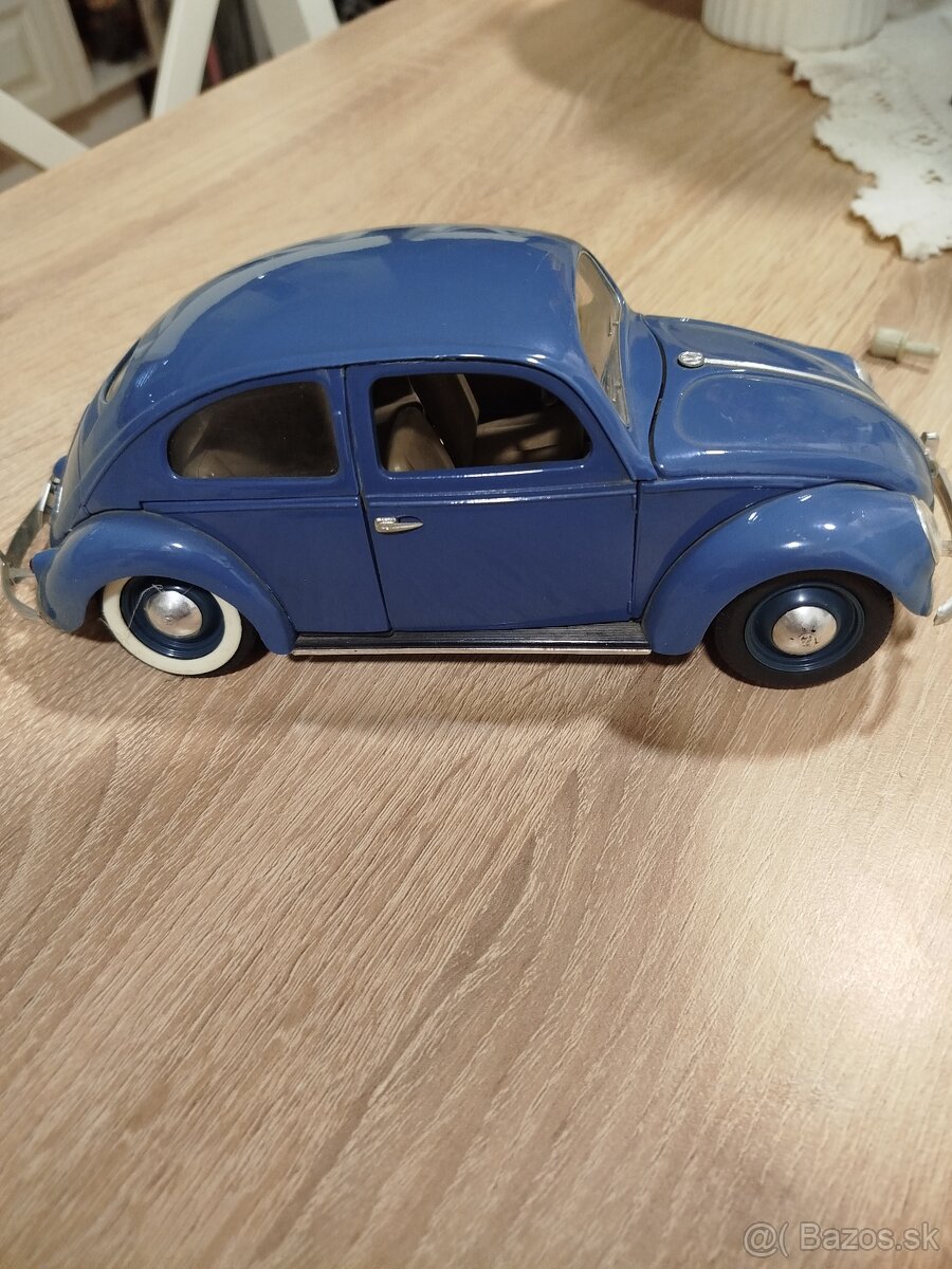 Staré kovové autá - 5