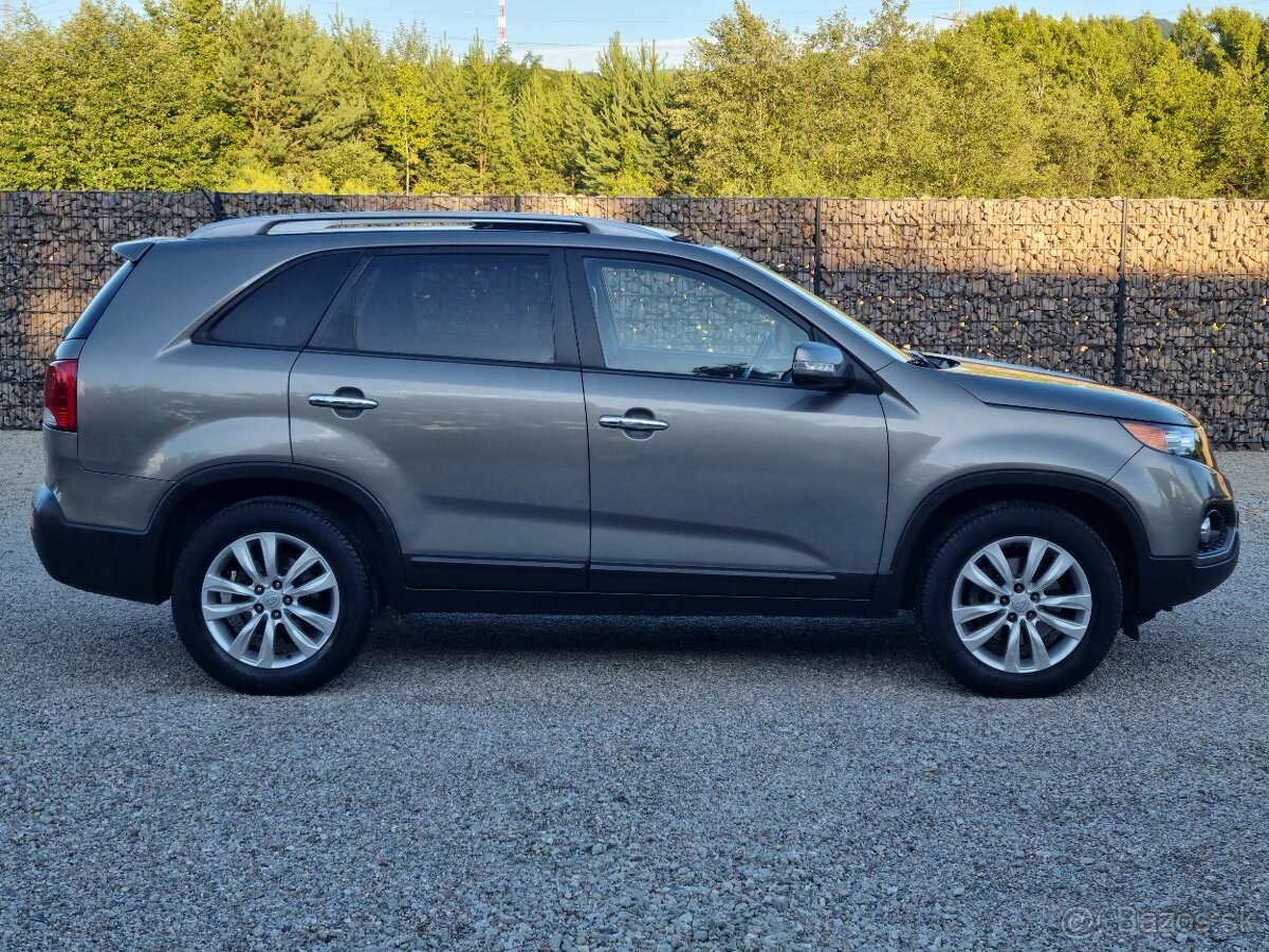 KIA SORENTO 2,2CRDi 4x4 7MIESTNE - 5