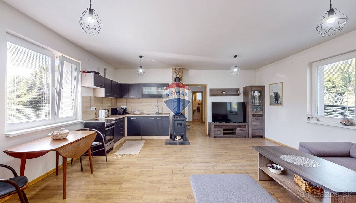 NOVOSTAVBA, Rodinný dom, 4+1izb, 696m2, +terasa, 6 min. od - 5