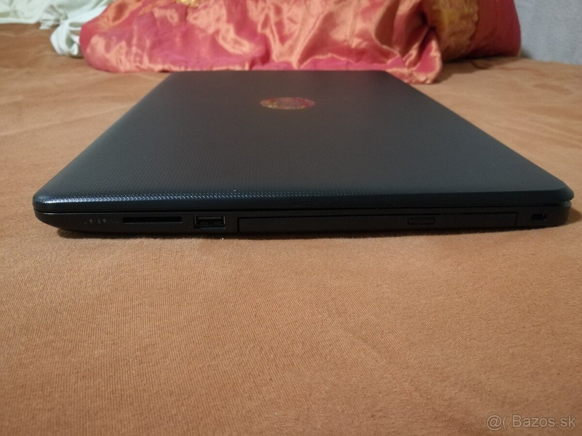 HP. 4-Jadro. 15,6 HD. SSD 128GB. 8 GB DDR4. Nová baterka. - 5