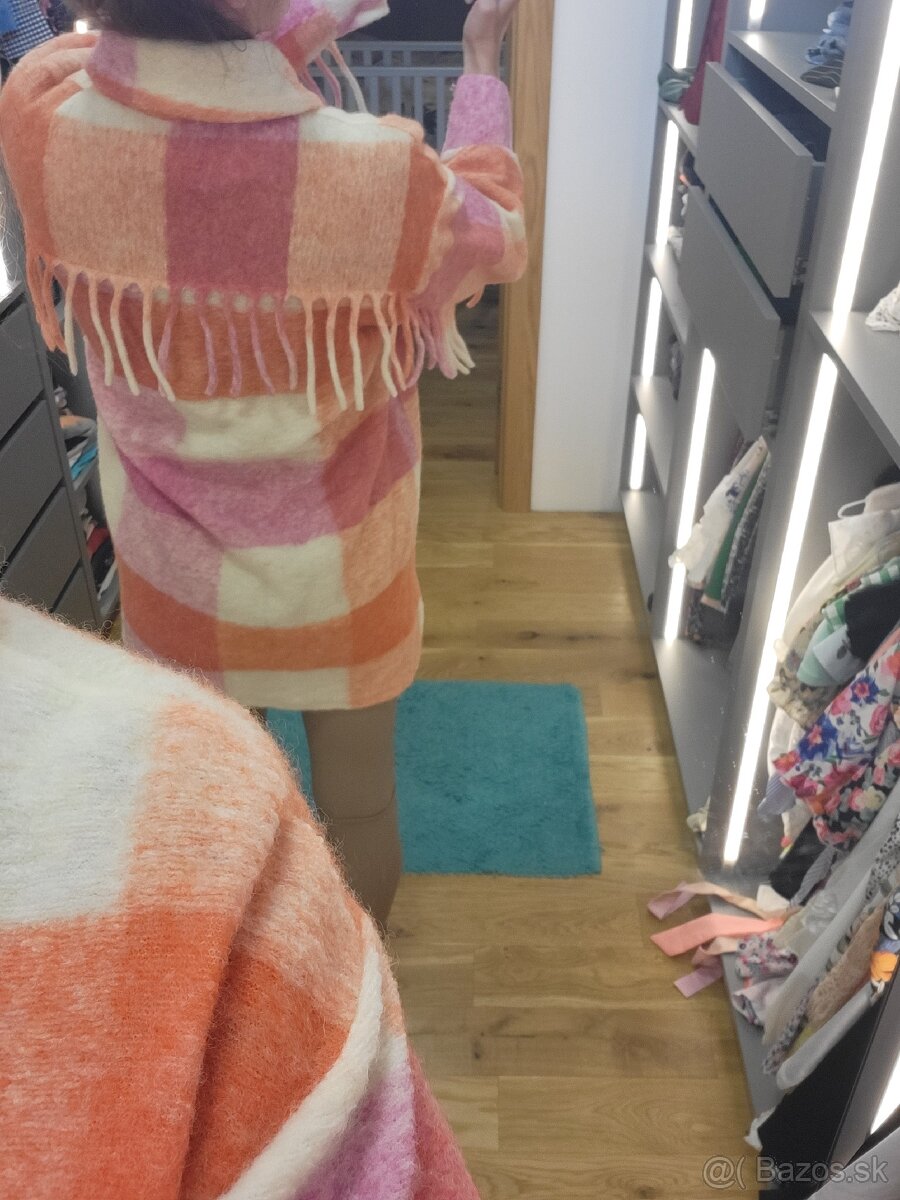 Koselovy kabat so strapcami - 5