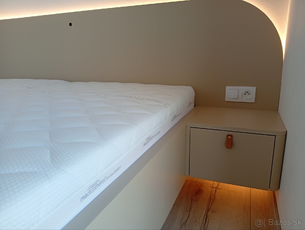 Manželská posteľ - 5