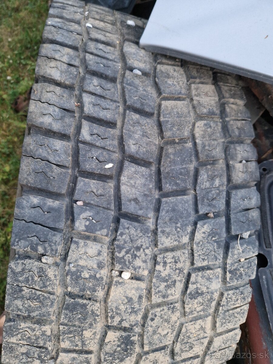Pneu Michelin X Multi Way 315/60 R22.5 - 5