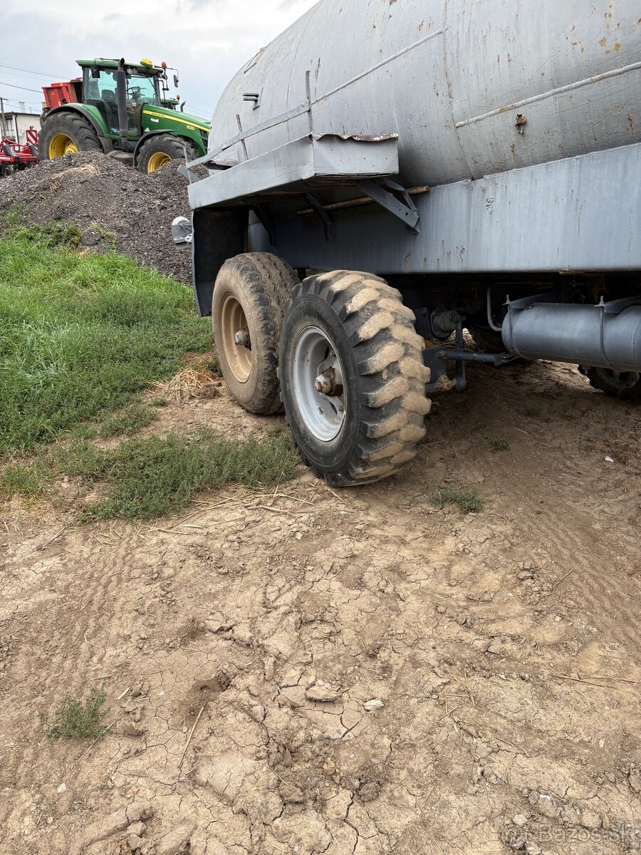 Fekál Cisterna 8300L - 5