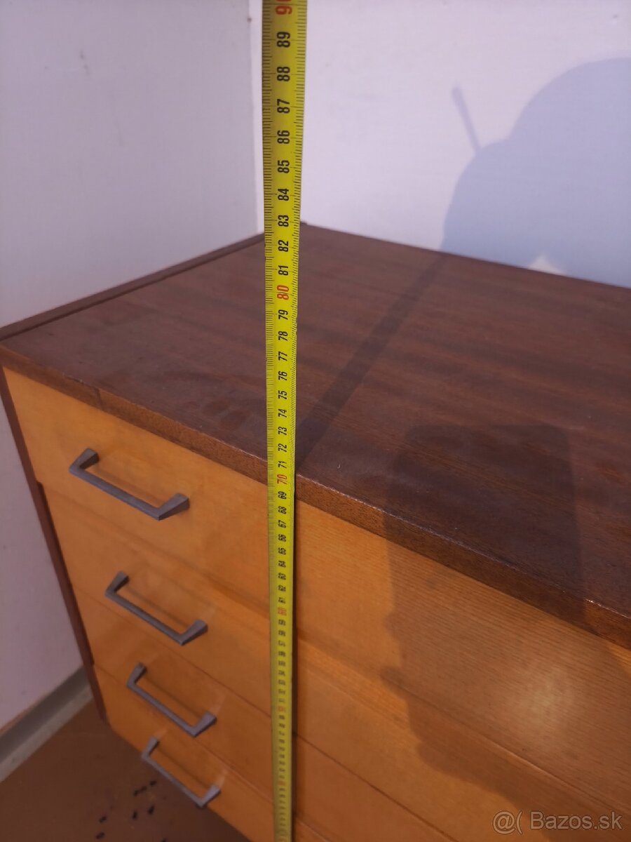 Komoda - 5